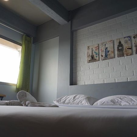 Thai Hotel Krabi Bagian luar foto