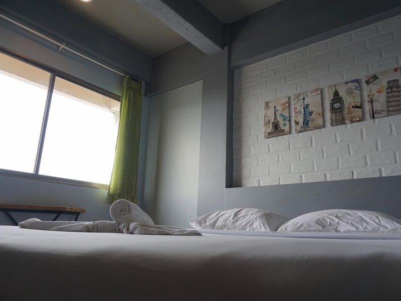 Thai Hotel Krabi Bagian luar foto