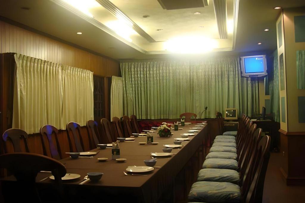 Thai Hotel Krabi Bagian luar foto
