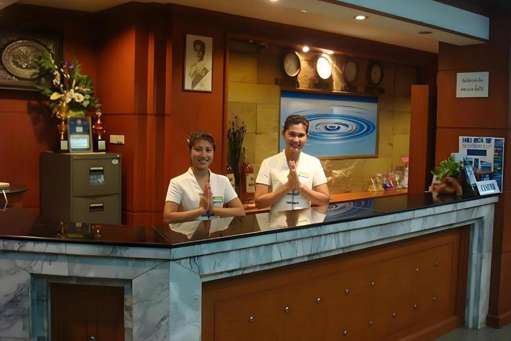 Thai Hotel Krabi Bagian luar foto