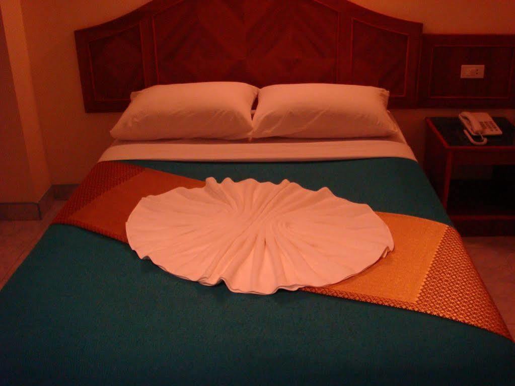 Thai Hotel Krabi Bagian luar foto