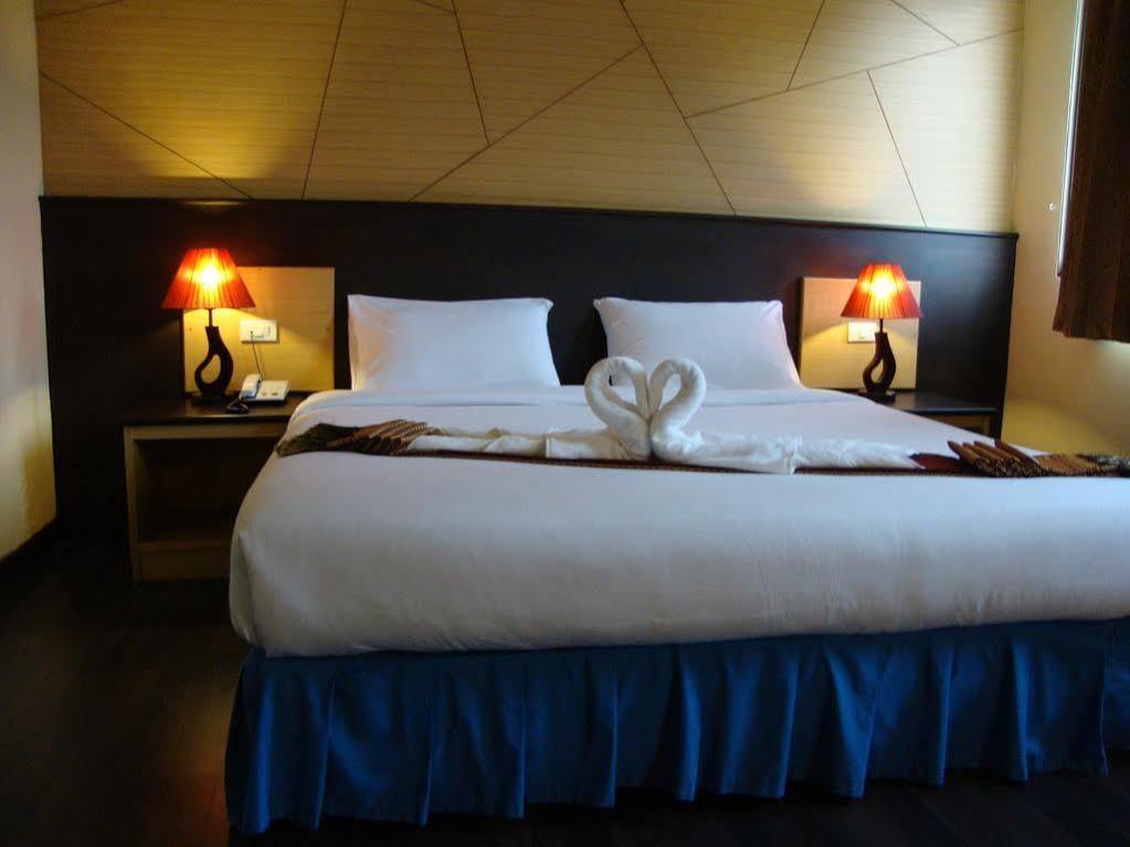 Thai Hotel Krabi Bagian luar foto
